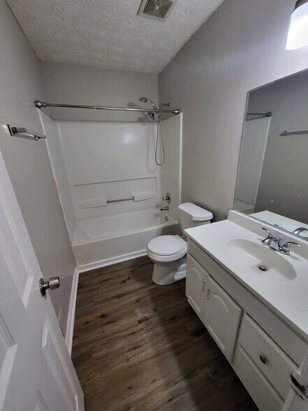 Building Photo - 9310 Cedar Ridge Dr NW