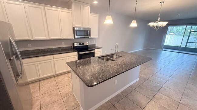 Building Photo - 10567 Heron Hideaway Lp