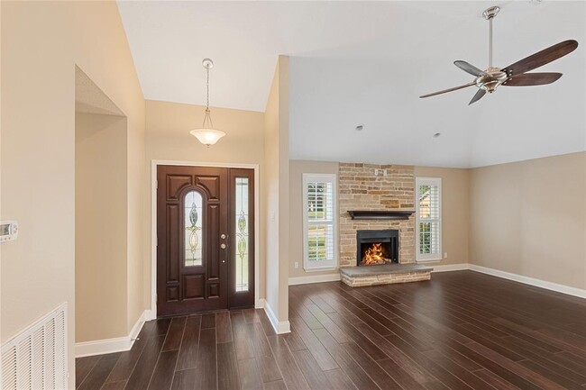 Building Photo - 4203 Bentley Dr