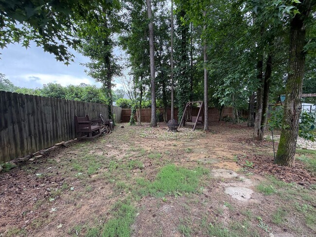 Building Photo - Nice 3/2 House with Bonus in Shannon- $2,850