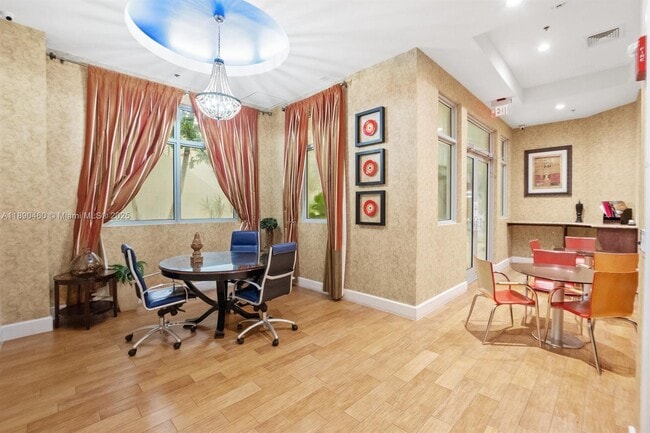 Building Photo - 1830 Radius Dr