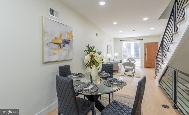 Building Photo - WOW brand new with Deck