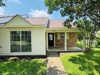 Building Photo - 821 Colchester Dr