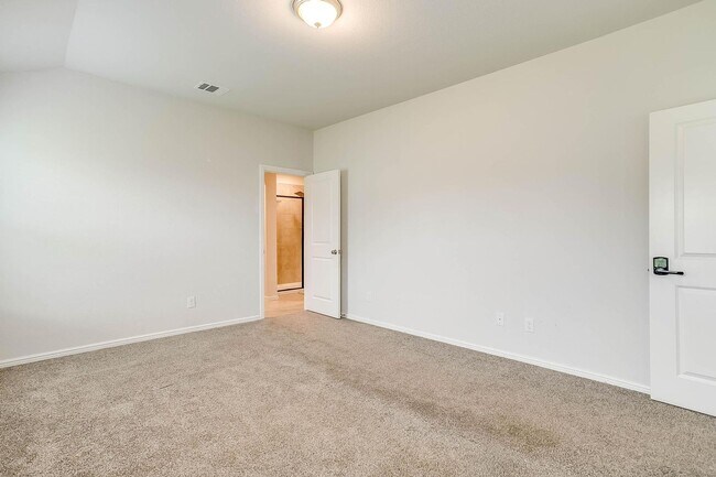 Building Photo - Nice 3 Bed, 2 Bath House in Creekside Esta...