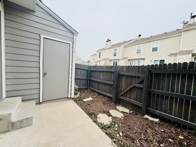 Building Photo - 19738 Applewood Ct