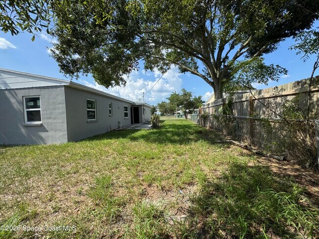 Building Photo - 508 Carolina Ave