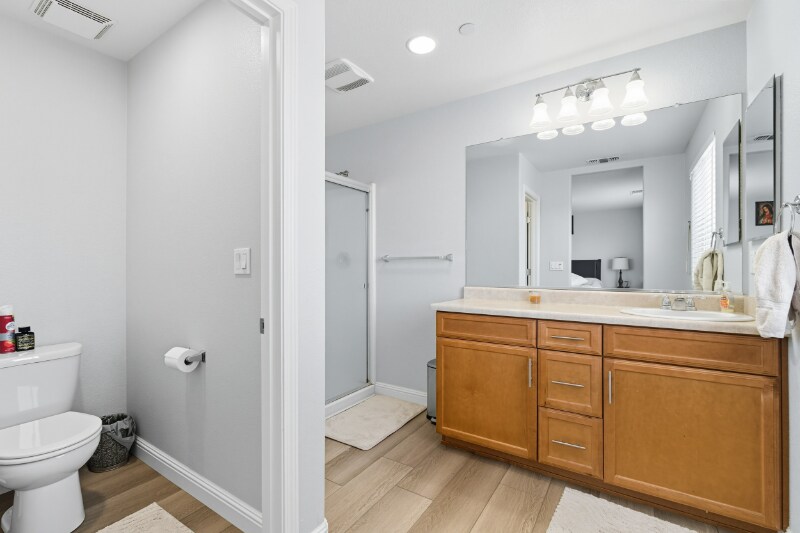 Building Photo - 252 S Kona Ave