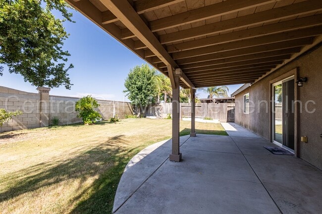 Building Photo - 4 Bedroom/2 Bath Home with Solar - $2695 p...