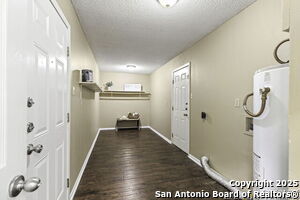 Building Photo - 112 Suncliff Dr