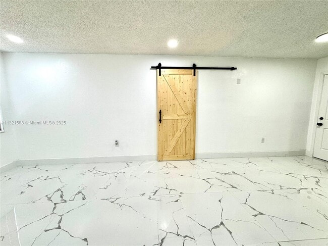 Building Photo - 10365 SW 149th Terrace