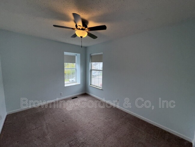 Building Photo - 4256 Chesney Glen Dr