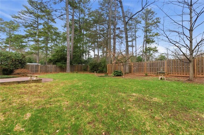 Building Photo - 3302 Wynn Dr