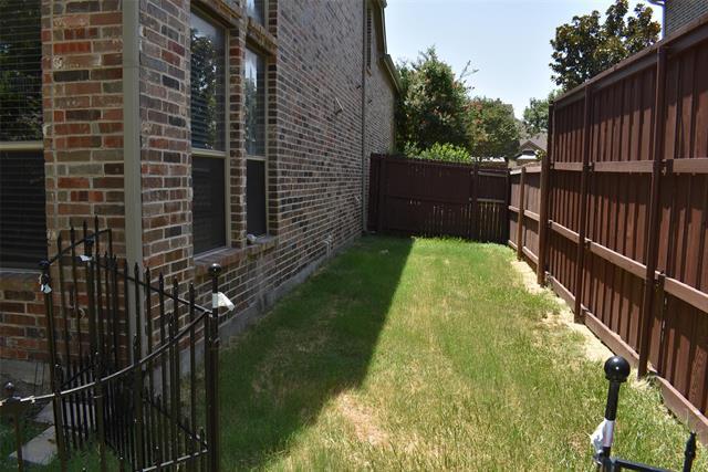 Building Photo - 910 Redbird Ln