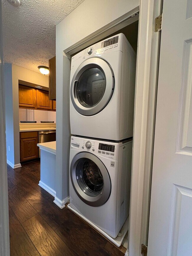 Building Photo - Great 2 Bedroom 2 Bath in Germantown