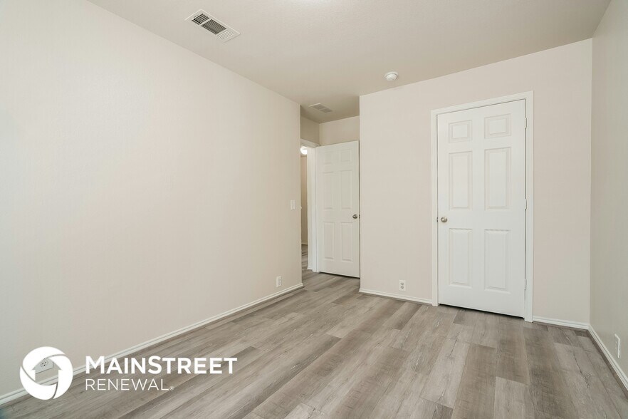 Building Photo - 10648 Traymore Dr