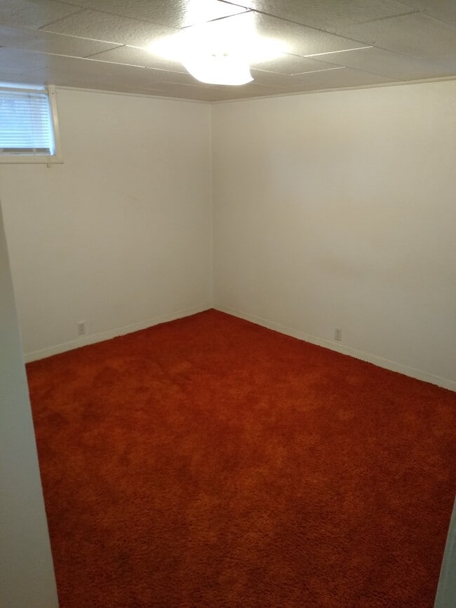 Building Photo - 86 N 1050 W