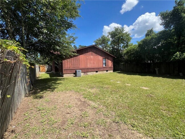 Building Photo - 6868 Candlewood Dr
