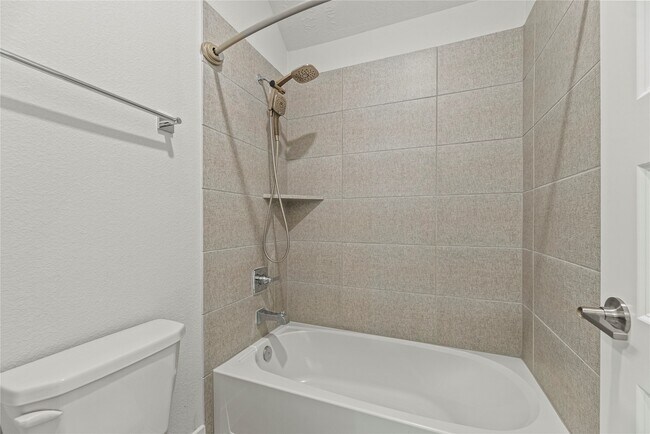 Building Photo - 1707 McCrae Hill Ct