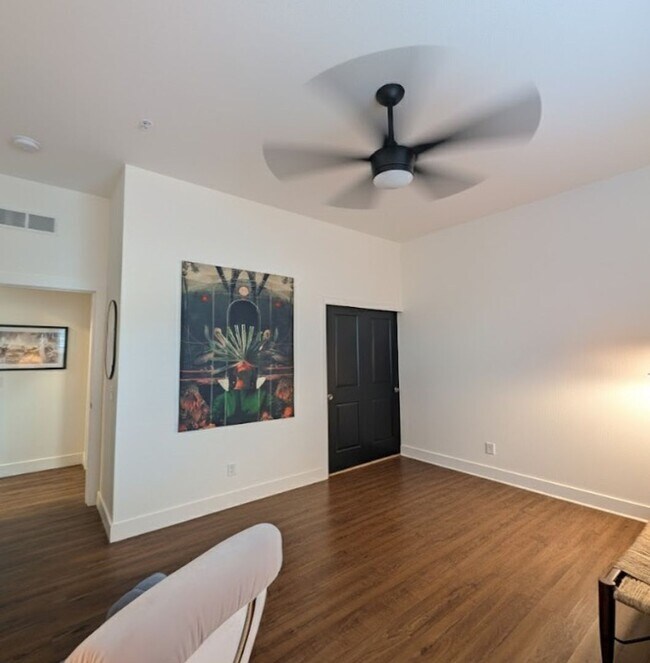 Building Photo - Long Realty & Property Management - 2 Bedroom 2 Bathroom condo in Aurora