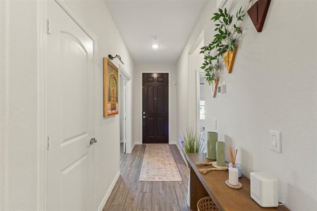 Building Photo - 8611 Craig Mews