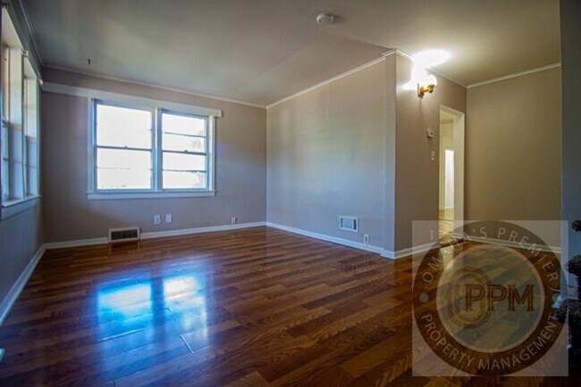 Building Photo - $300.00 off Deposit!!!  Charming 3+ Bedroo...