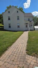Building Photo - 3166 Mountain View Dr
