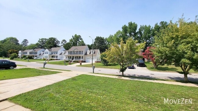 Building Photo - 1316 Ujamaa Dr