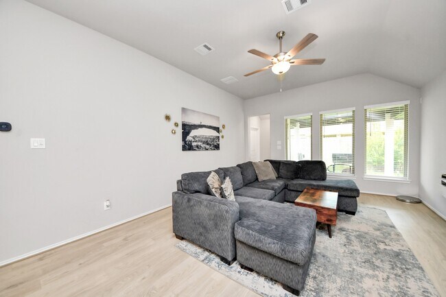 Building Photo - 20755 Sunseed Dr