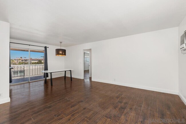 Building Photo - 4800 Williamsburg Ln