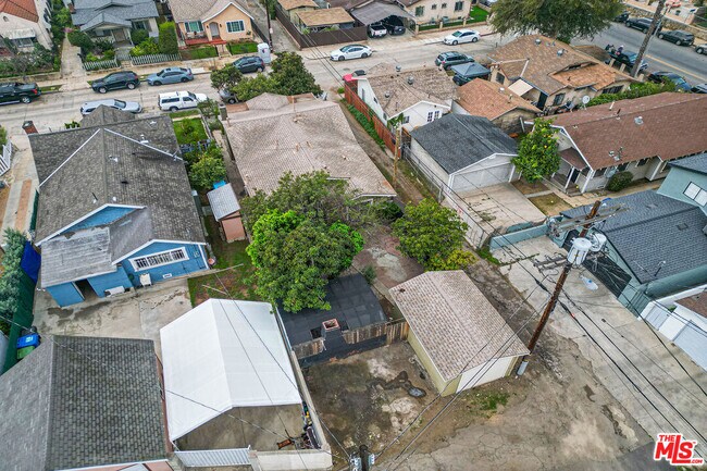 Building Photo - 235 Joy St