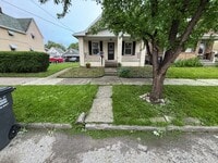 Building Photo - Charming Toledo 3BR Home with Classic Character – $1,300/mo