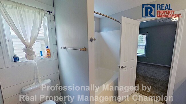 Building Photo - Perfect 3 BD 2 BA Home Just Minutes from MCAS Cherry Point