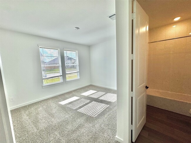 Building Photo - 3315 Daily Harvest Dr