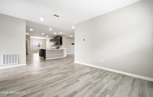 Building Photo - 2730 White Cedar Ln