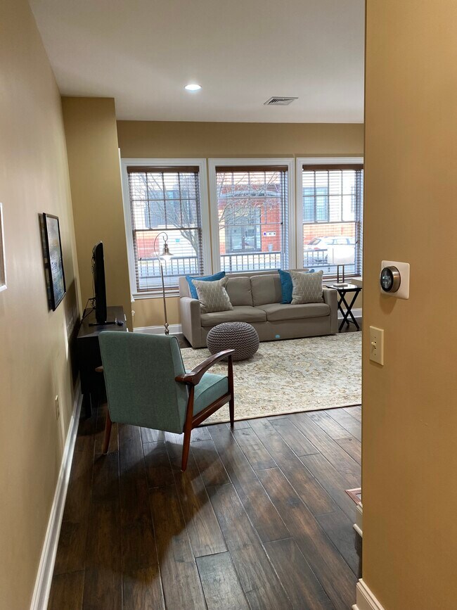 Building Photo - 30 Whistler Ct