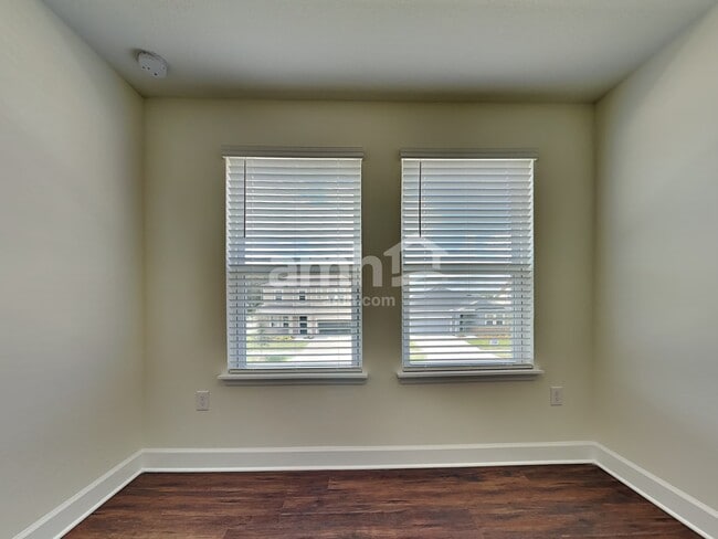 Building Photo - 3131 Bridge Haven Dr