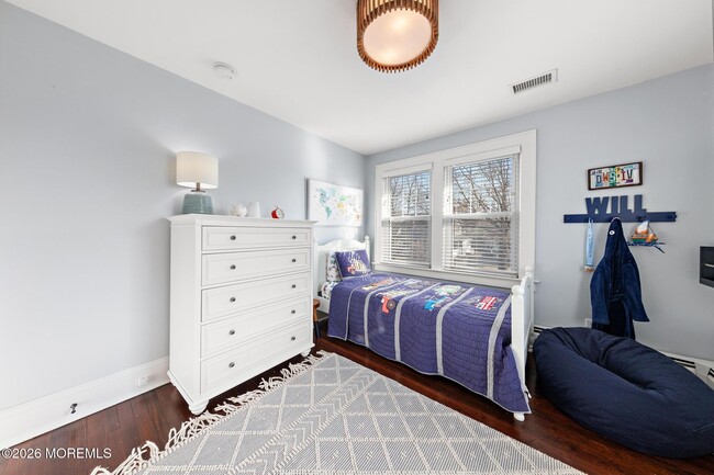 Building Photo - 49 Jackson St