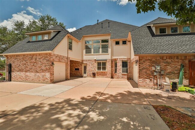 Building Photo - 13011 Far Point Manor Ct