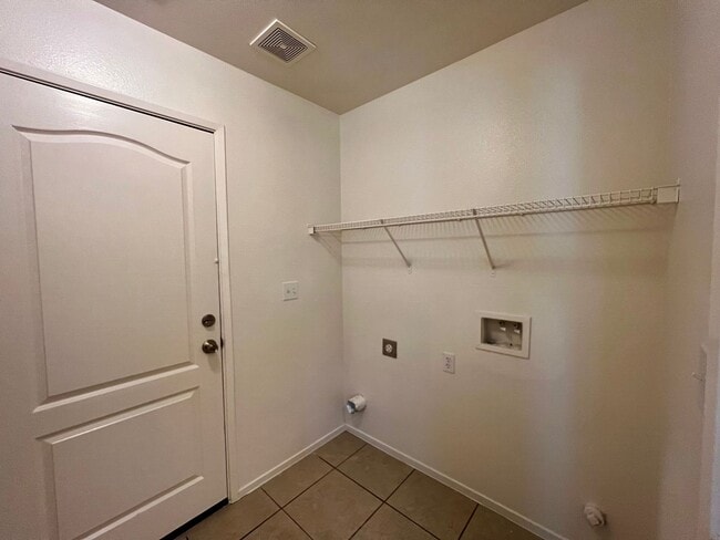 Building Photo - 1230 Sunup Dr