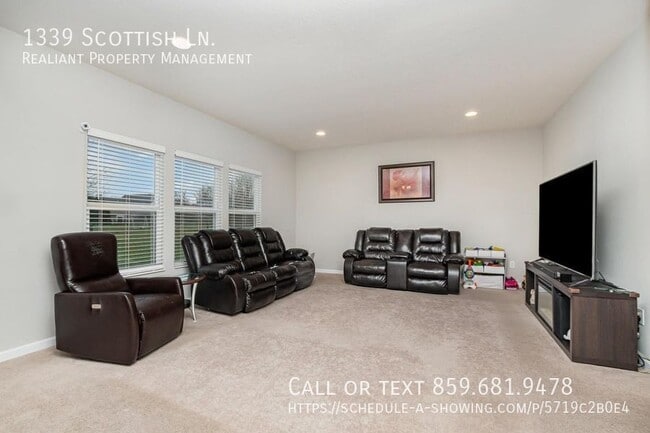 Building Photo - 1339 Scottish Ln