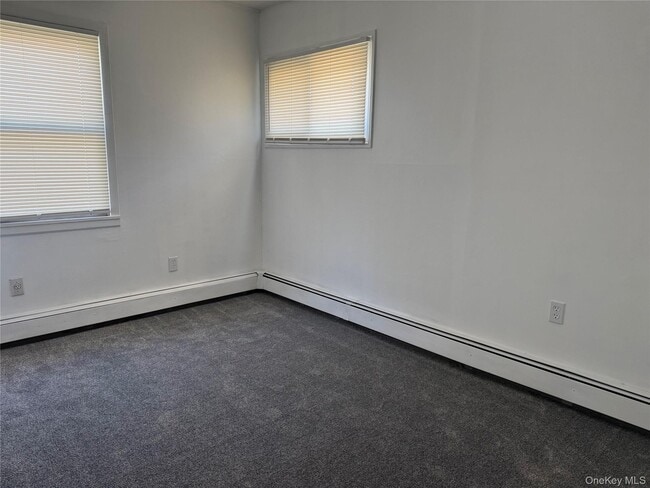 Building Photo - 27 Gleaner Ln