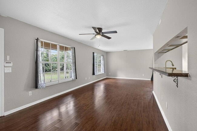 Building Photo - 16932 Okeechobee Blvd