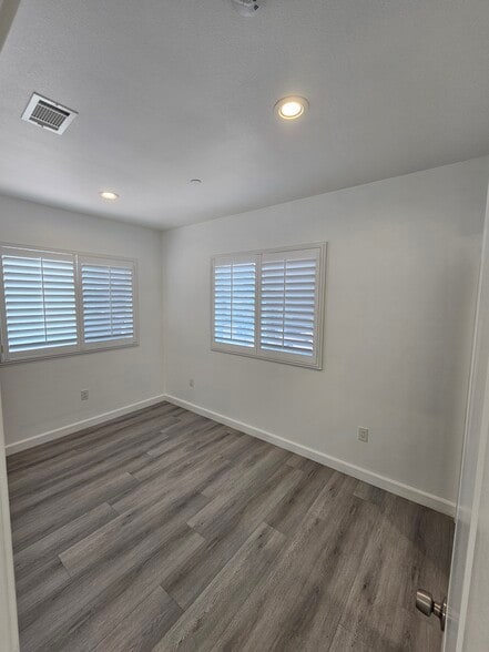 Building Photo - 3832 Temple City Blvd
