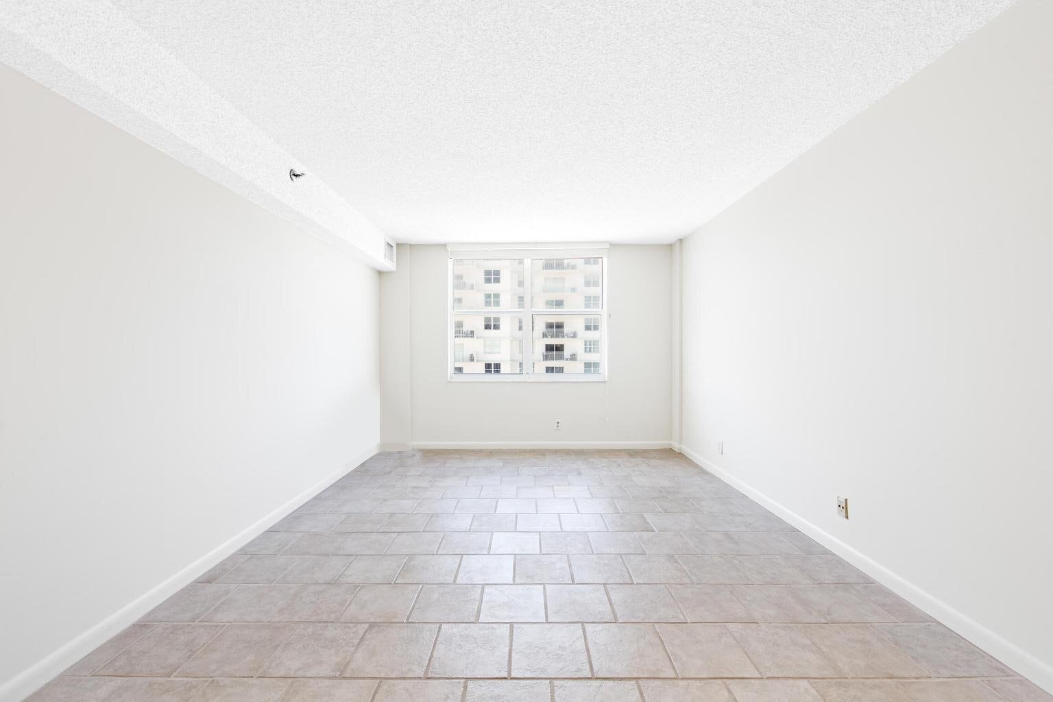 Building Photo - 4505 S Ocean Blvd