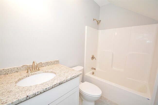 Building Photo - 53 1st NH Turnpike