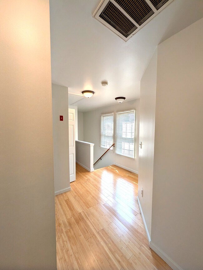 Building Photo - 113 Callahan Dr
