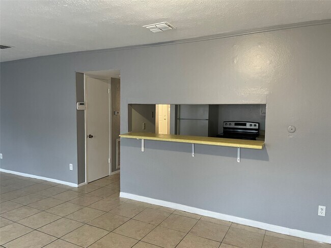 Building Photo - 7273 Chasewood Dr