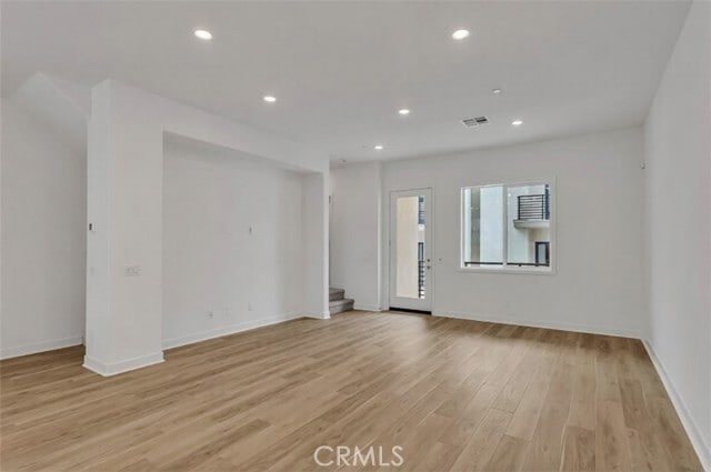 Building Photo - 260 Sash