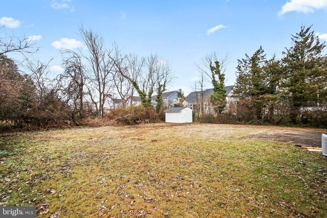 Building Photo - 4512 Lark Ln