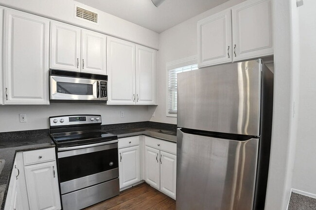 Building Photo - 4212 E Jasper Dr